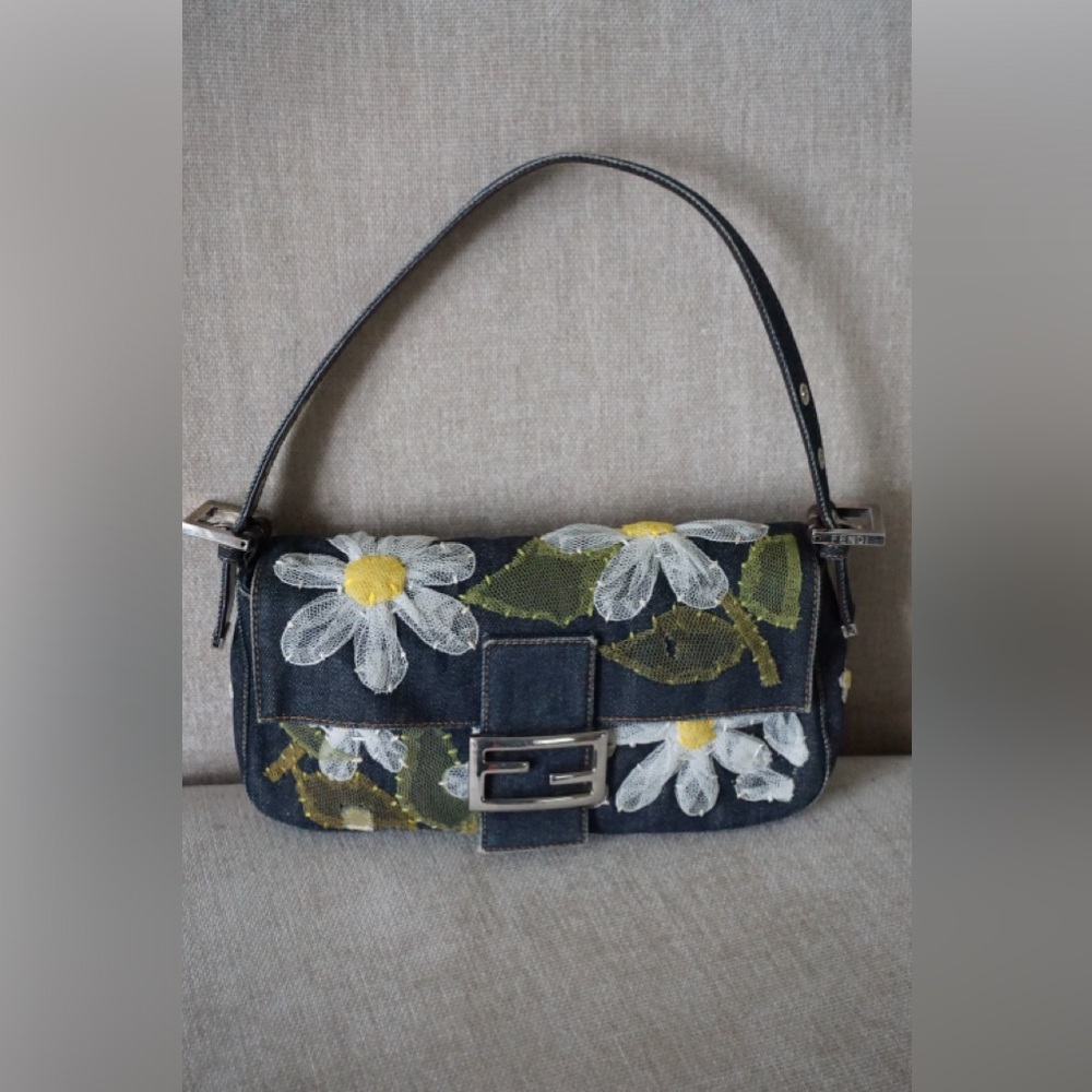 Fendi Baguette